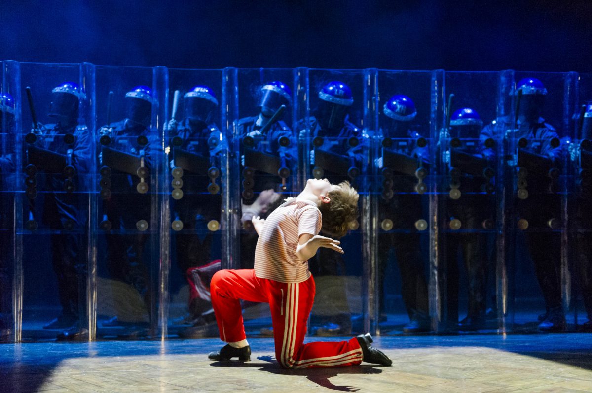 REVIEW - Billy Elliot the Musical - Birmingham Hippodrome - The ...